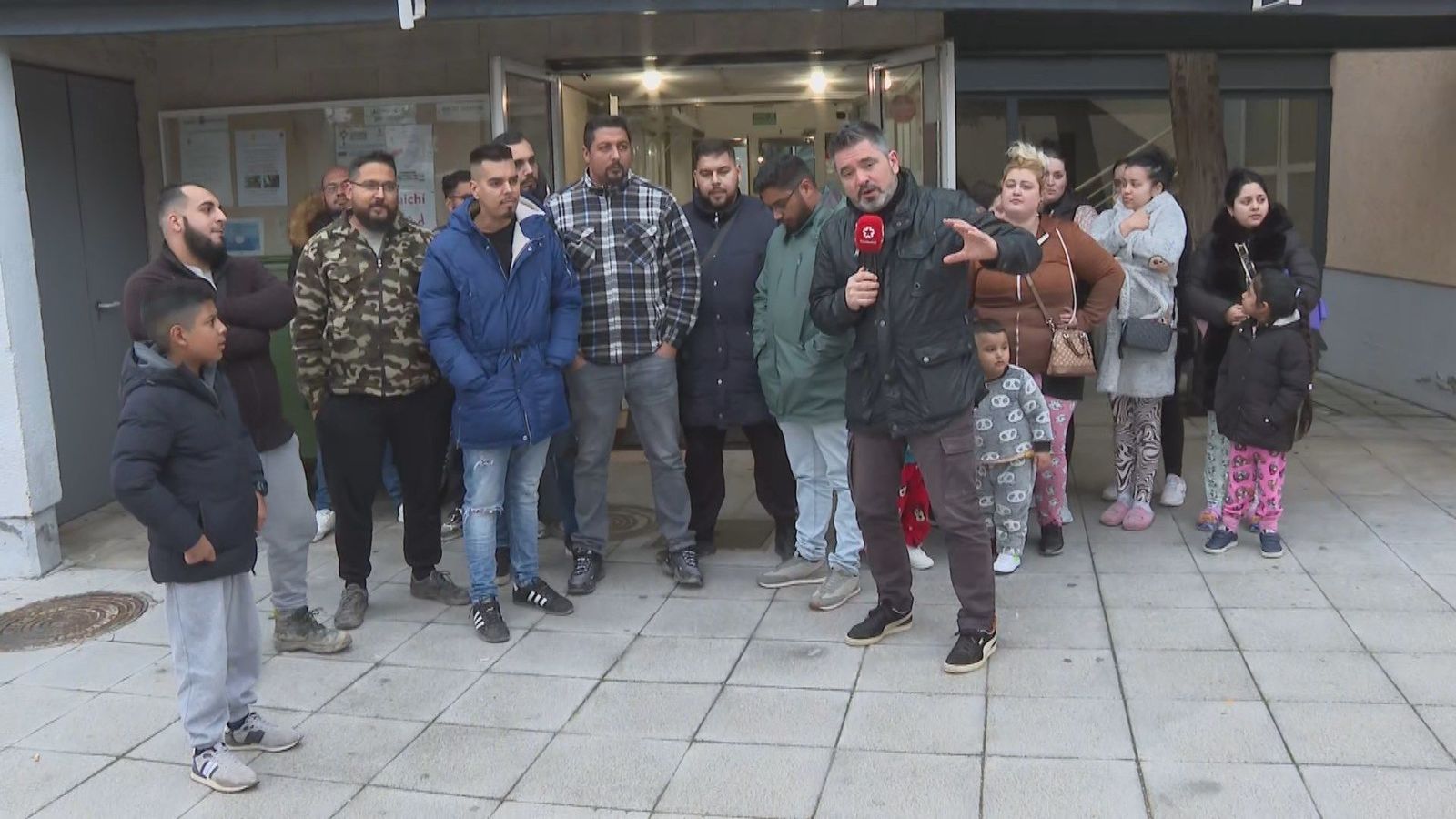 "Es una piscina, literalmente todo perdido", las últimas familias de las Sabinas desalojan el poblado por inundación