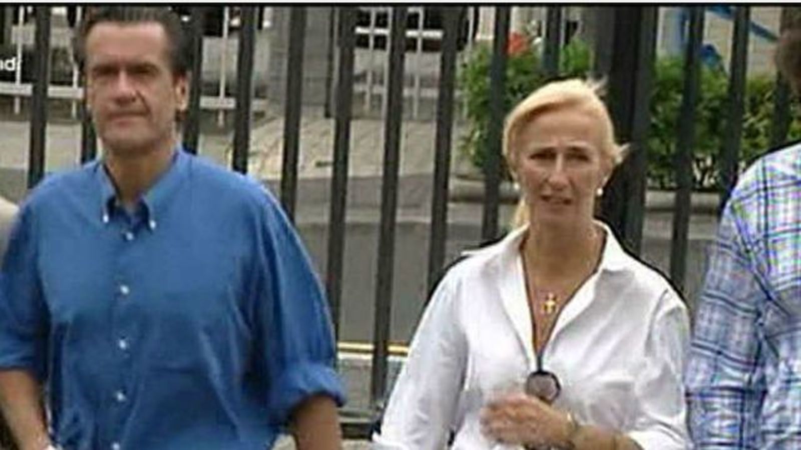 La exmujer de López Aguilar dice que ella no le denunció y que fue la Policía