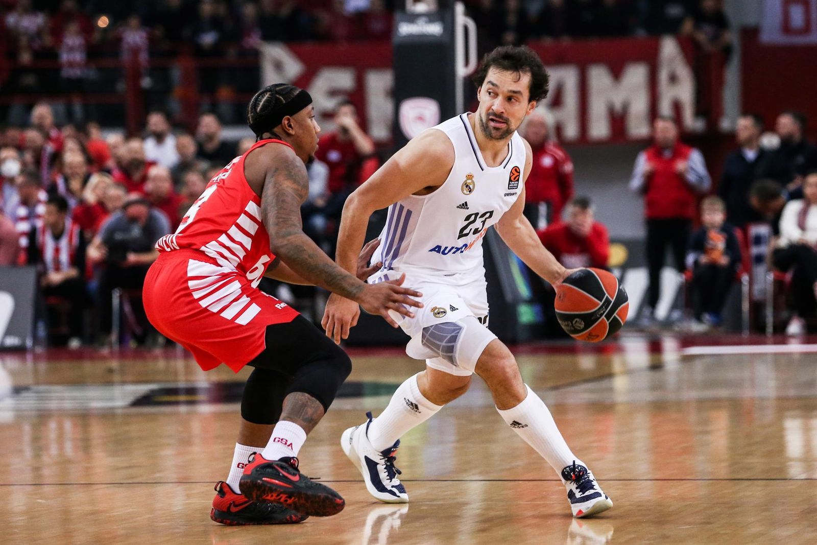 Llull ante el Olympiacos