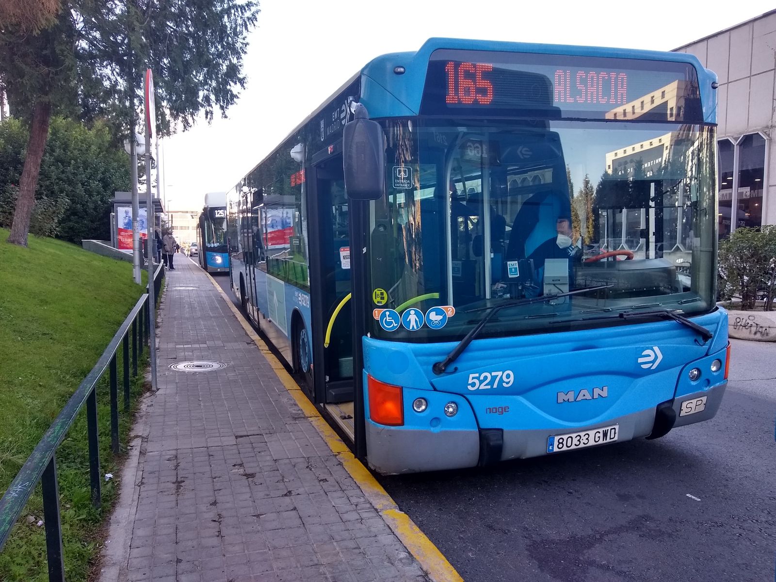 Autobús de la línea 165 de la EMT