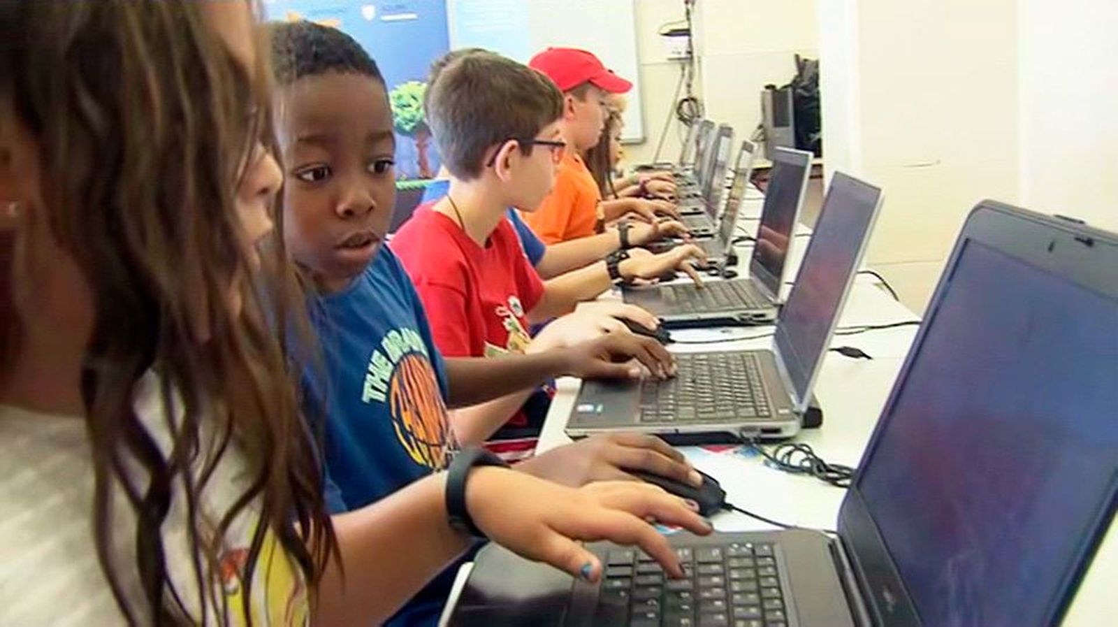 Fuenlicolonias: construir Fuenlabrada con el Minecraft ¡qué planazo!