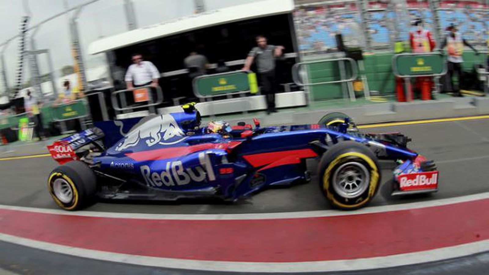 sainz2503_1.jpg