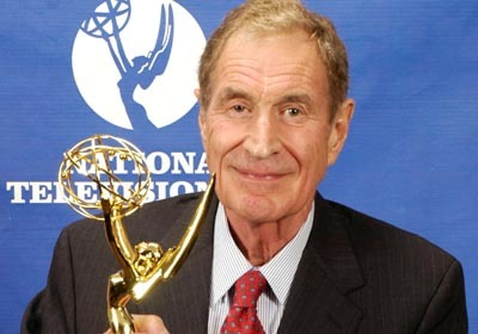 Ray_Dolby_accepts_Award