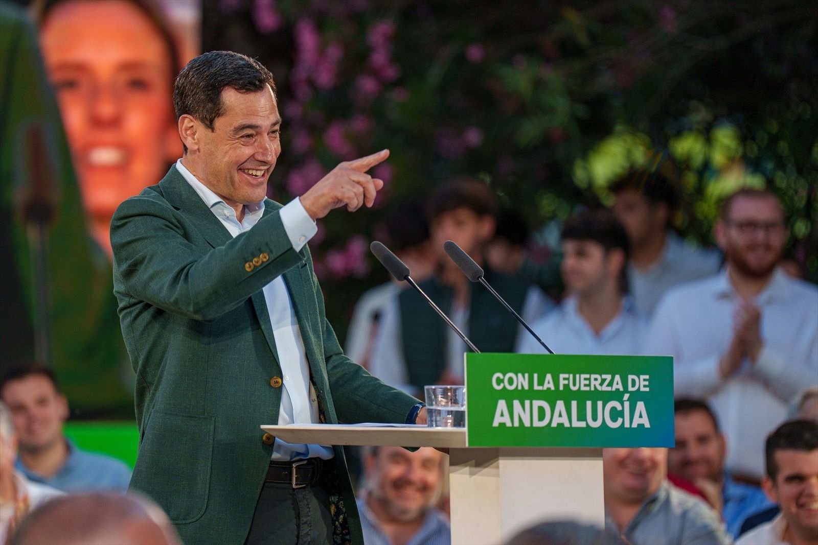 Empieza la campaña andaluza, donde Moreno se juega la mayoría absoluta frente a Montero, Gavira y Maíllo