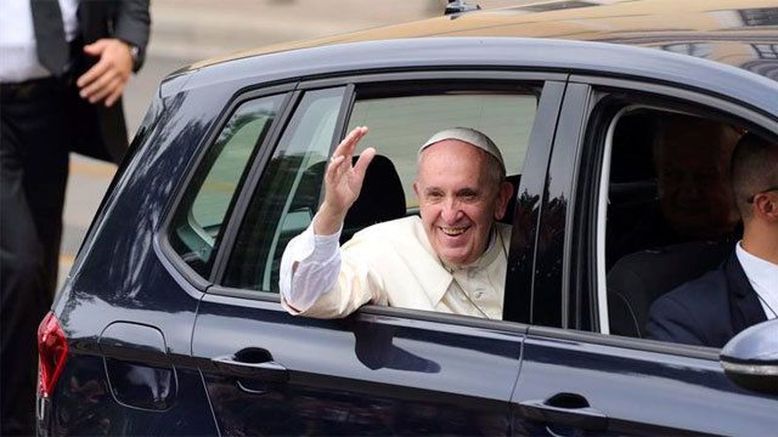 El papa denuncia en su encuentro con los jóvenes la tentación de buscar el poder