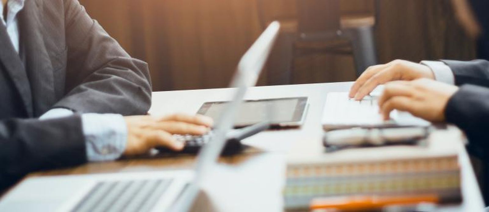 Los administradores de fincas ven bien las reuniones telemática de propietarios