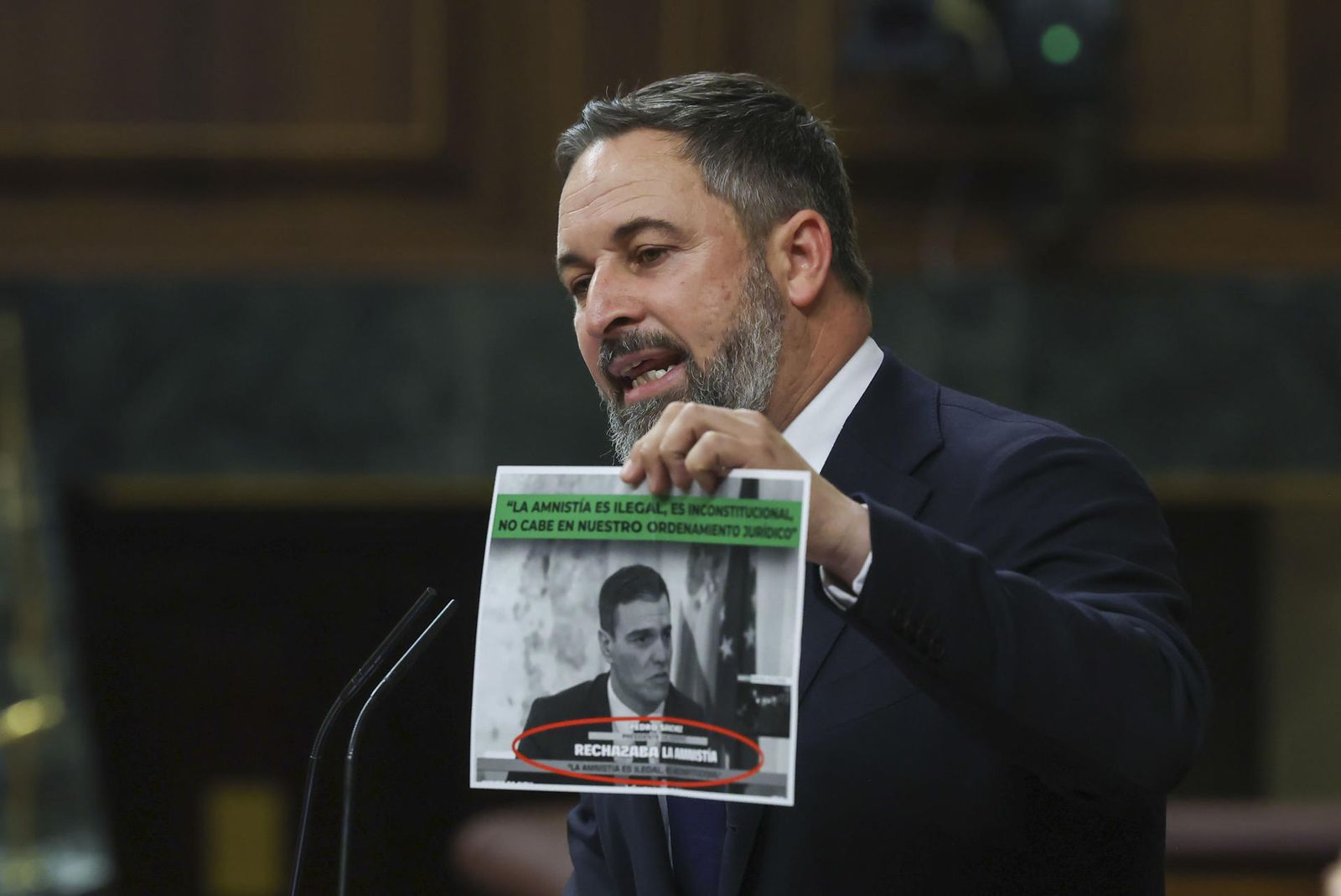 Abascal llama Hitler a Sánchez