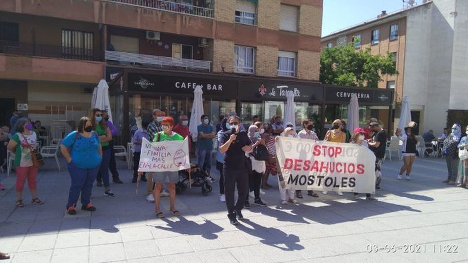 Protesta en Móstoles contra el desahucio de una familia