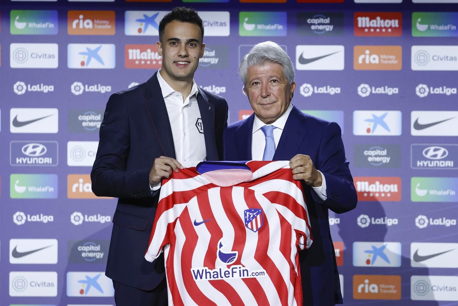 Cerezo a Reguilón: "Olvidate de los comentarios; esperamos que triunfes aquí"