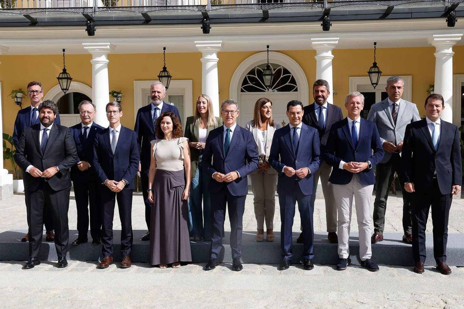 Feijóo y los presidentes del PP rechazan la bilateralidad en la negociación de la financiación autonómica