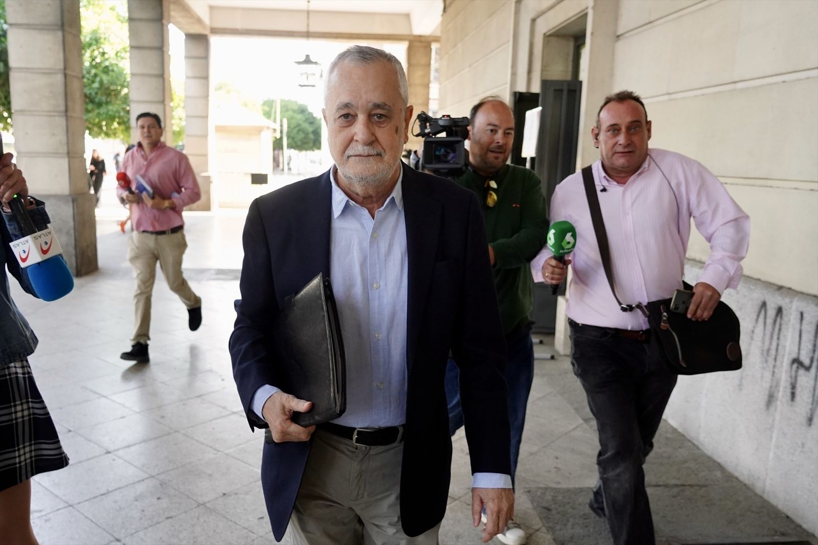 Griñán pasa una revisión médica