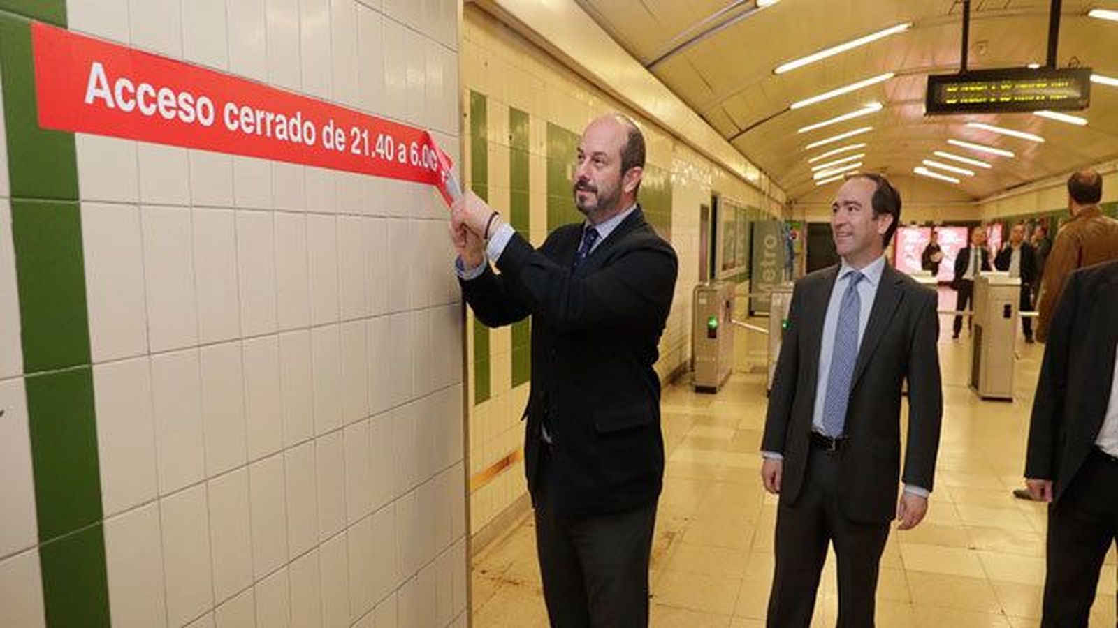 Todos los accesos de Metro prestarán servicio con el mismo horario