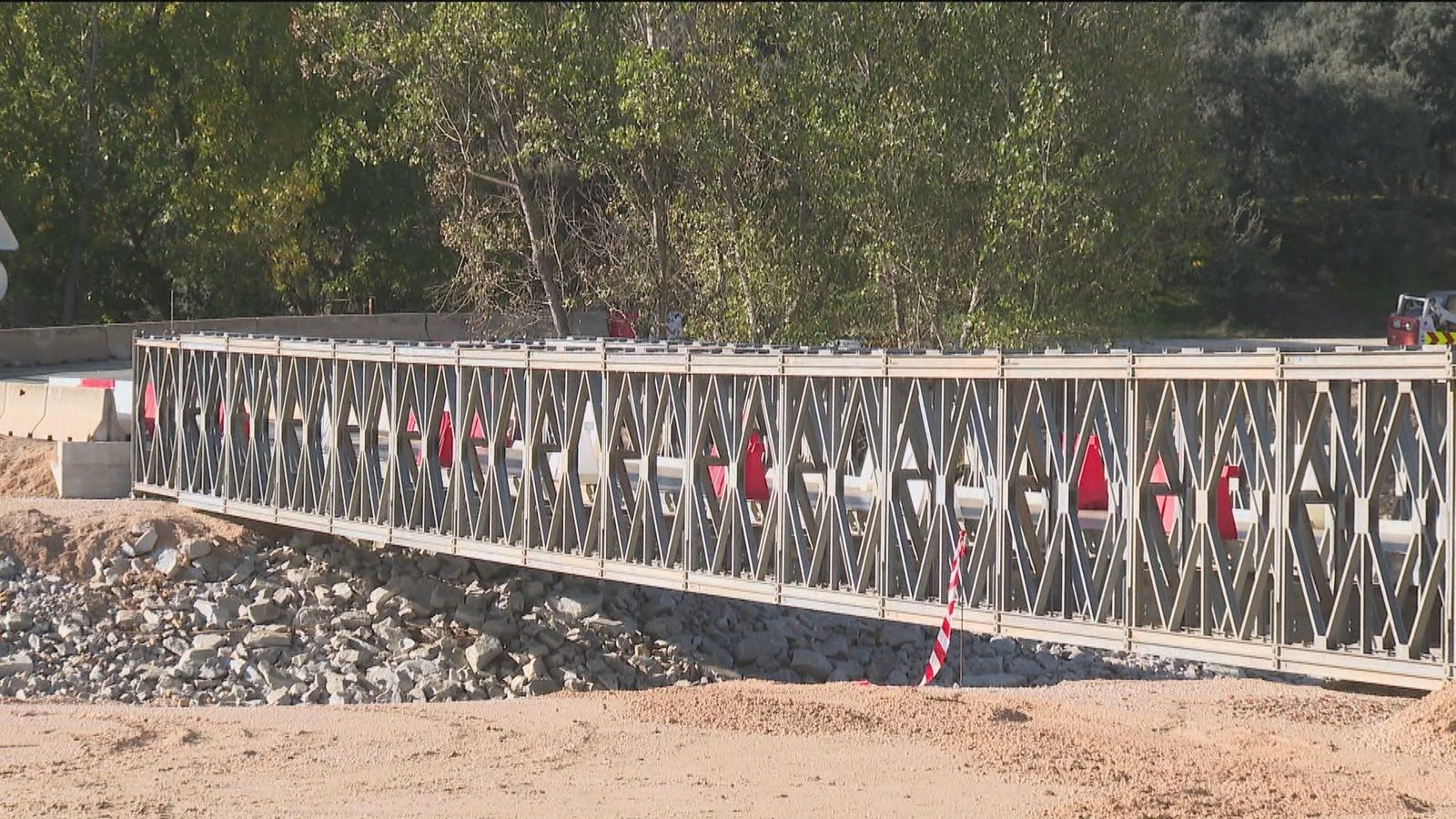 Los puentes provisionales de Aldea del Fresno y Villamanta, abiertos al tráfico