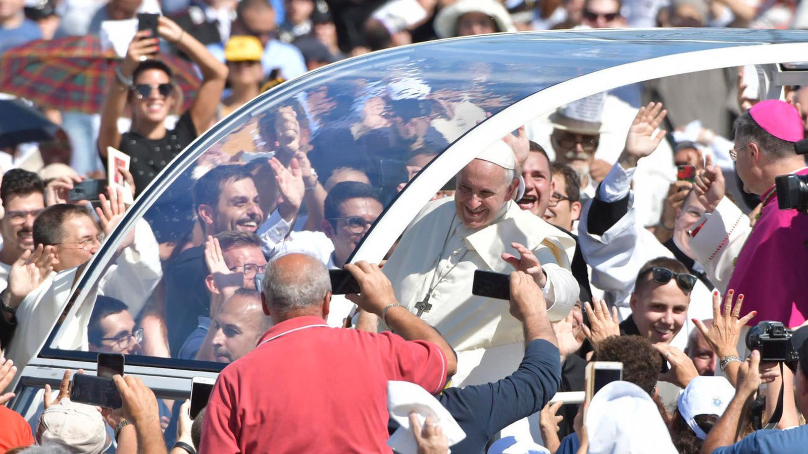 El papa advierte a los mafiosos que no pueden ser cristianos
