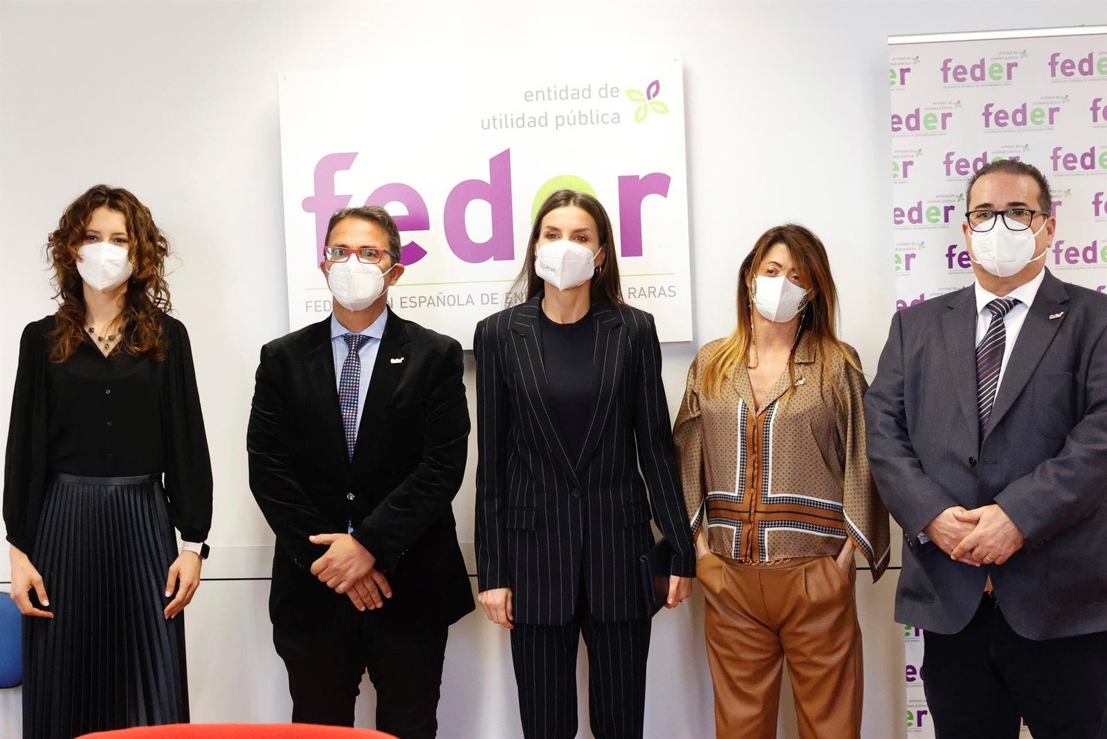 La reina Letizia mantiene una reunión de trabajo con la Federación Española de Enfermedades Raras (Feder)