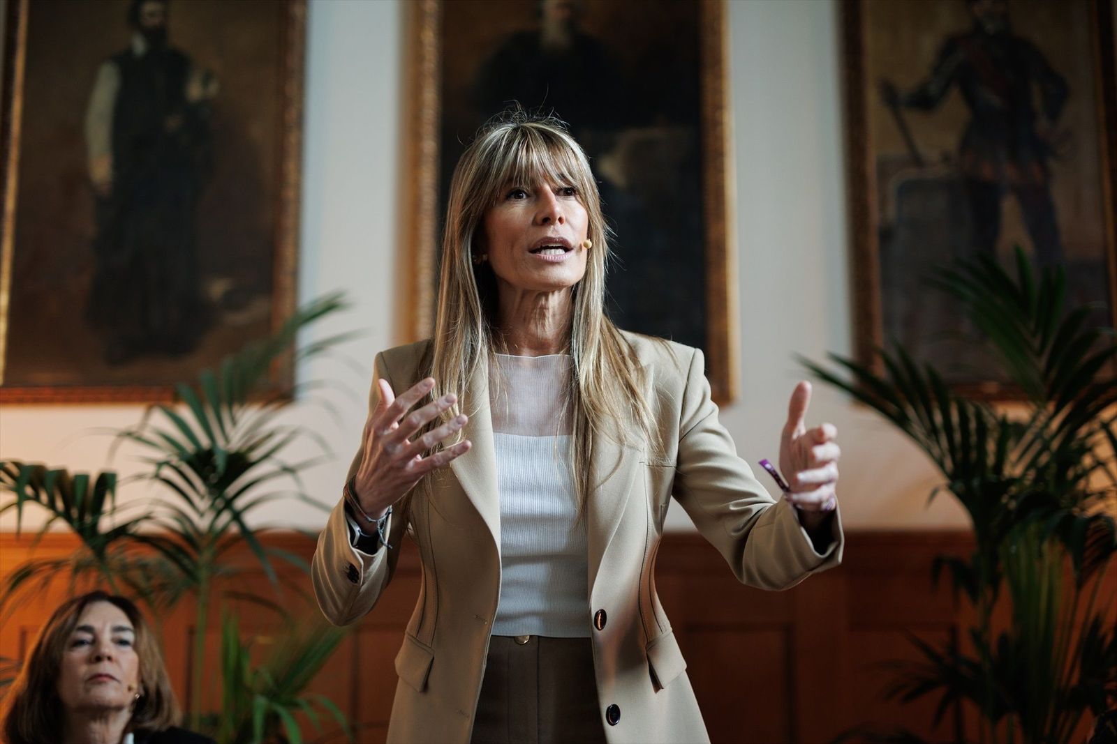 Begoña Gómez se defiende: "No estoy utilizando la Cátedra de la Complutense para hacer ningún negocio"