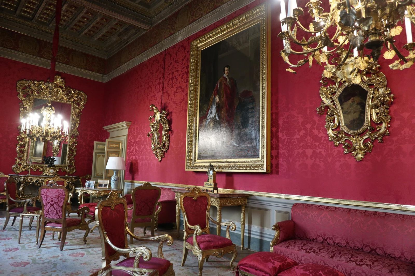 Salón de la embajada española en el Palacio Monaldeschi