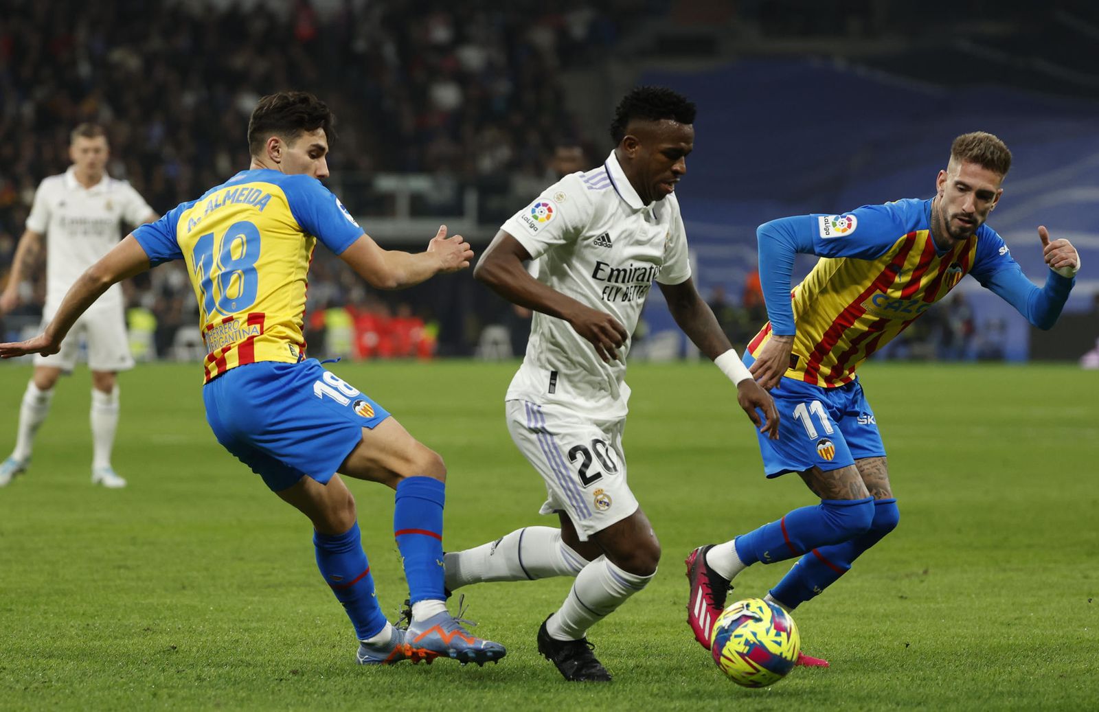 Vinicius ante el Valencia