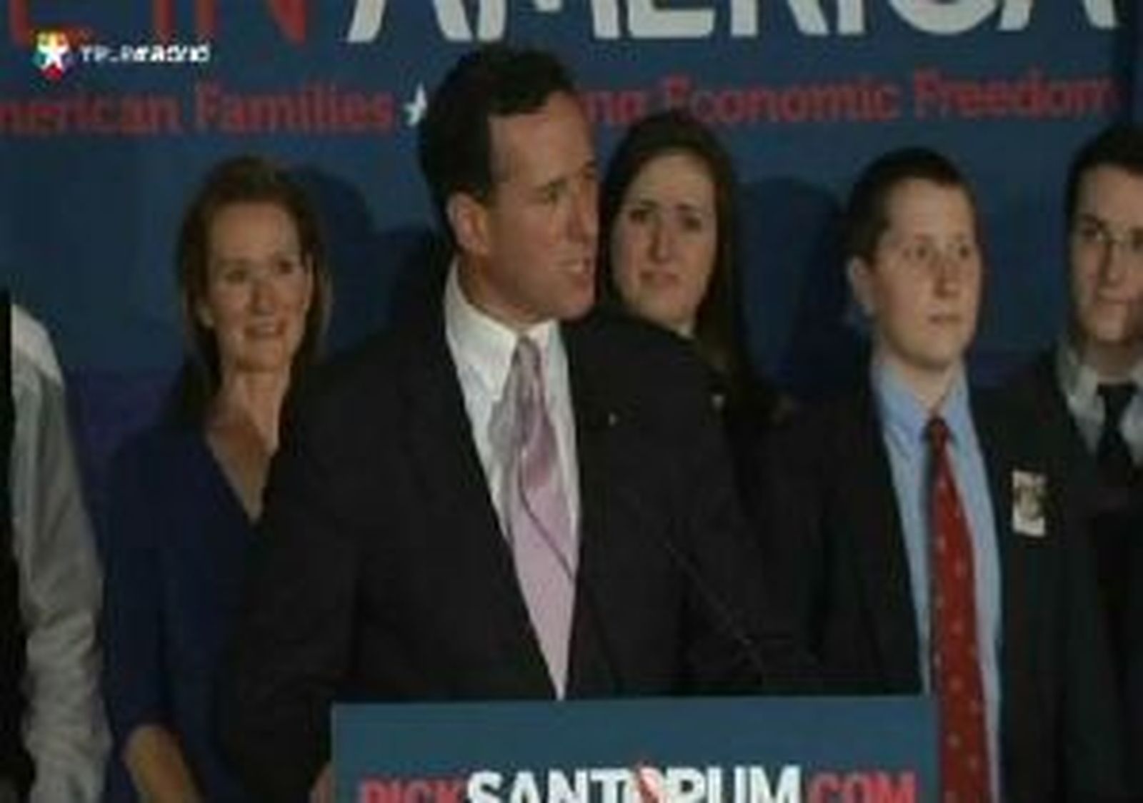 Giro en las primarias republicanas con los triunfos de Santorum en Alabama y Misisipi