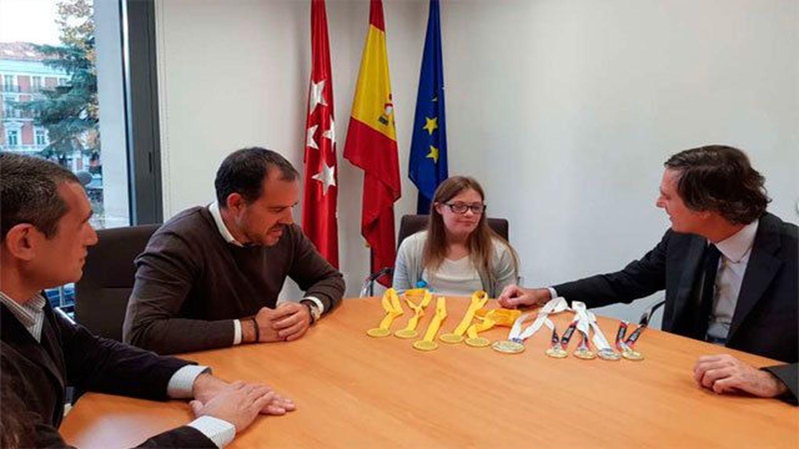 Camino Martínez de la Riva, cinco oros en el europeo de Natación para personas con Síndrome de Down