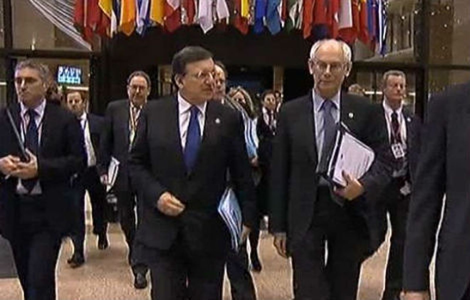 La UE aparca crear un fondo en la eurozona para el desempleo en países en crisis