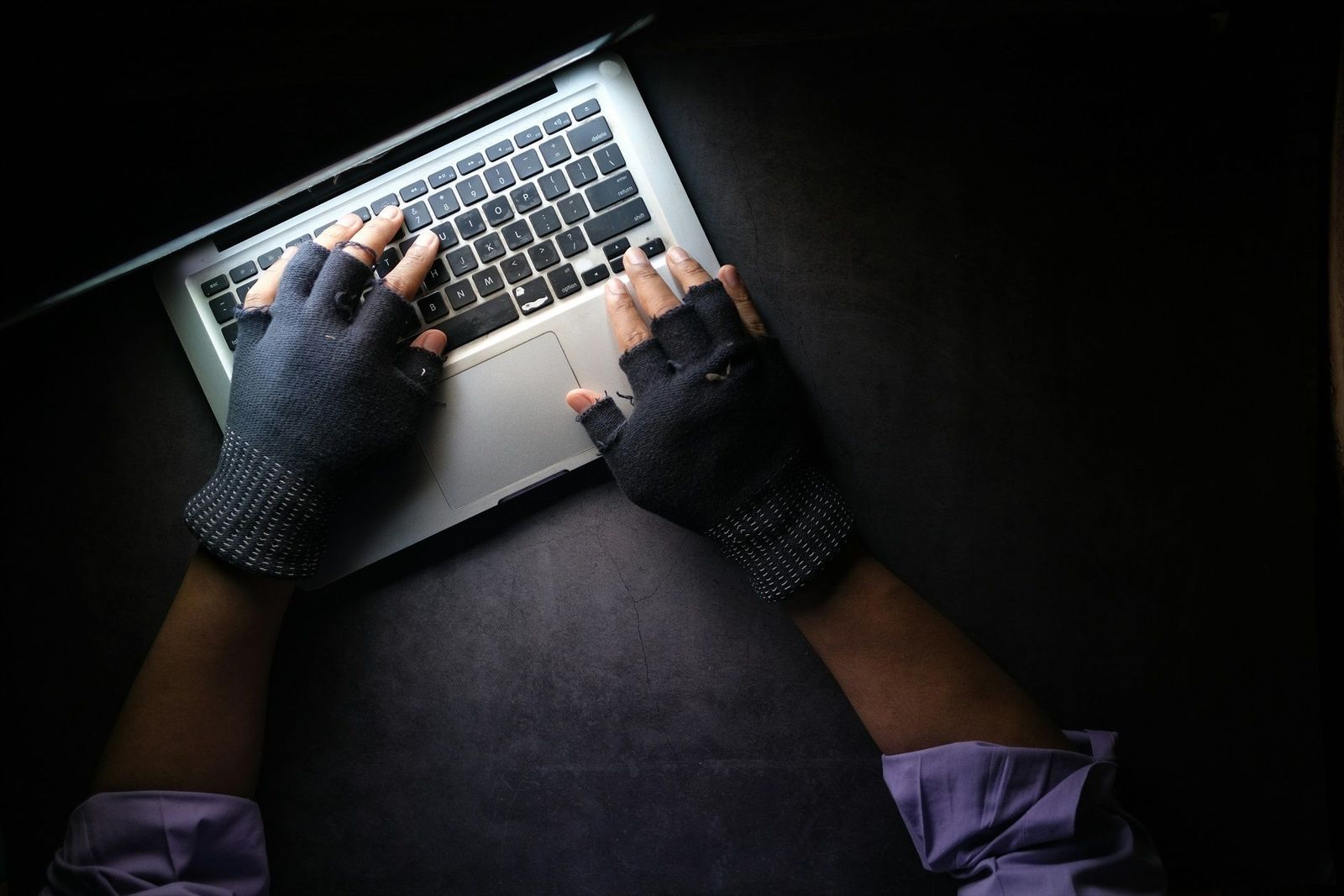 La Policía lanza una nueva campaña sobre ciberdelitos y alerta de fraudes en el alquiler de viviendas