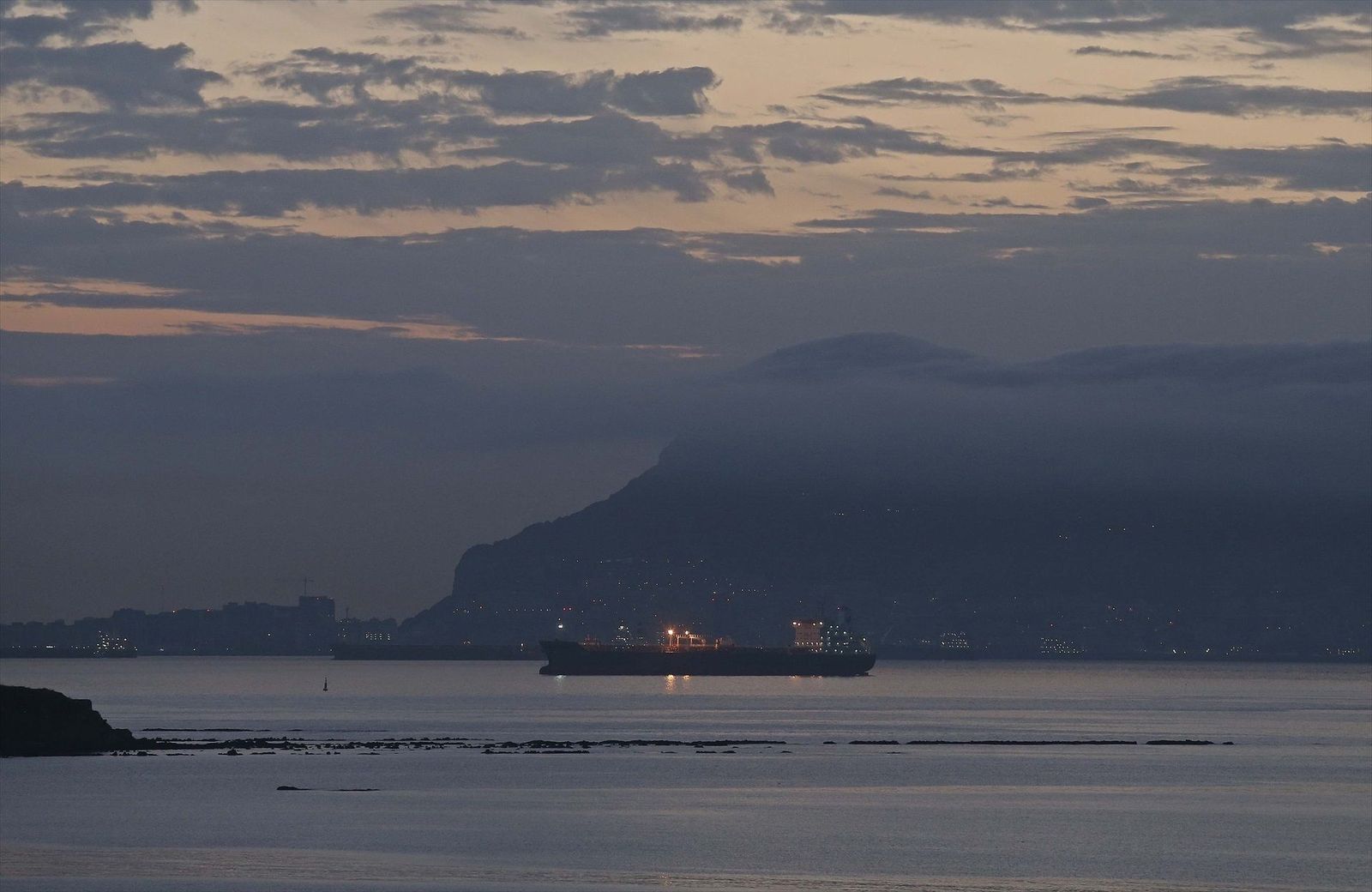 El Gobierno de Gibraltar reafirma la soberanía británica sobre las aguas que rodean al peñón
