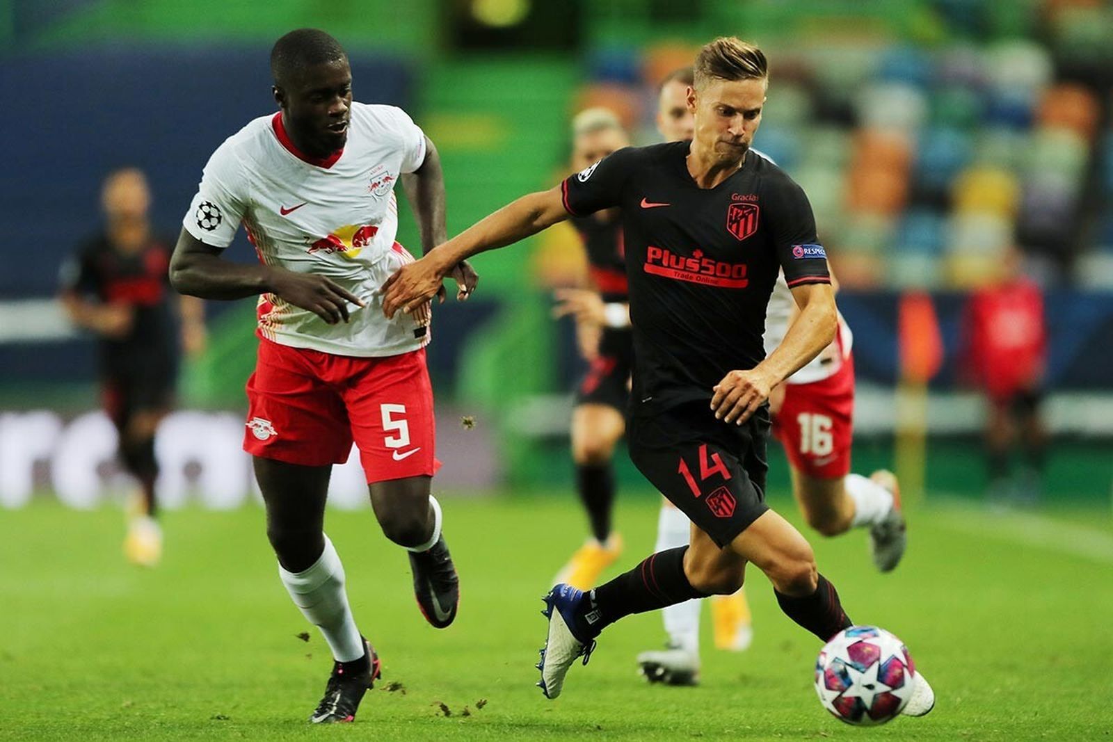 Marcos Llorente ante el Leipzig