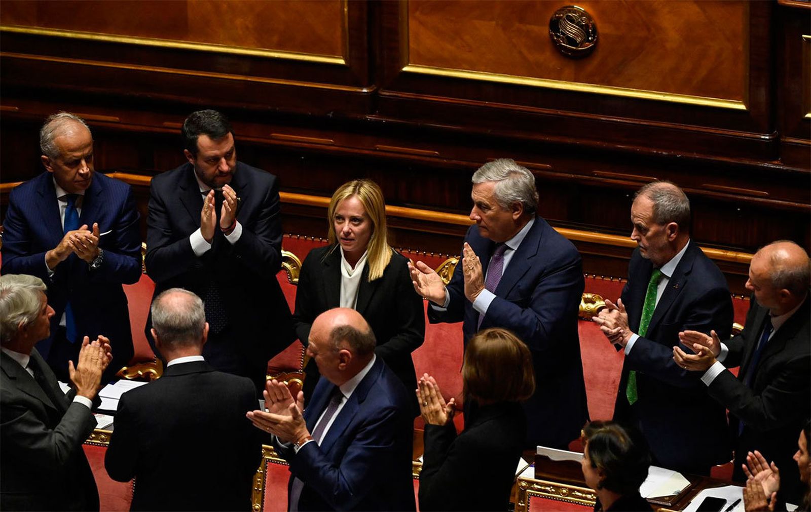 Meloni completa con éxito su investidura en el Parlamento italiano
