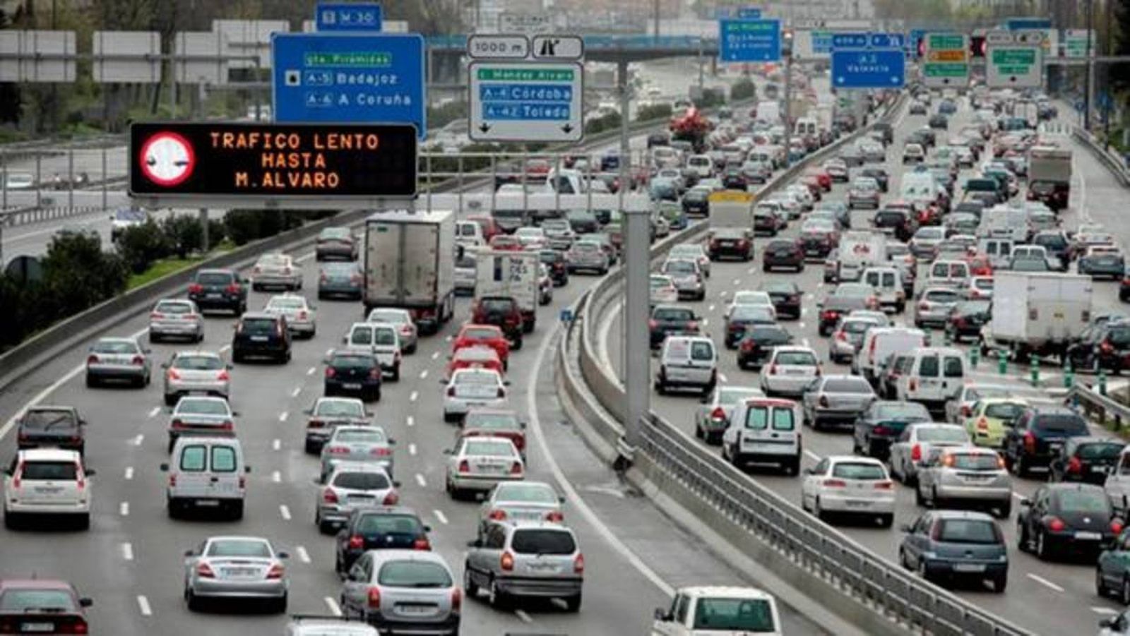 Tráfico en la M-30 de Madrid