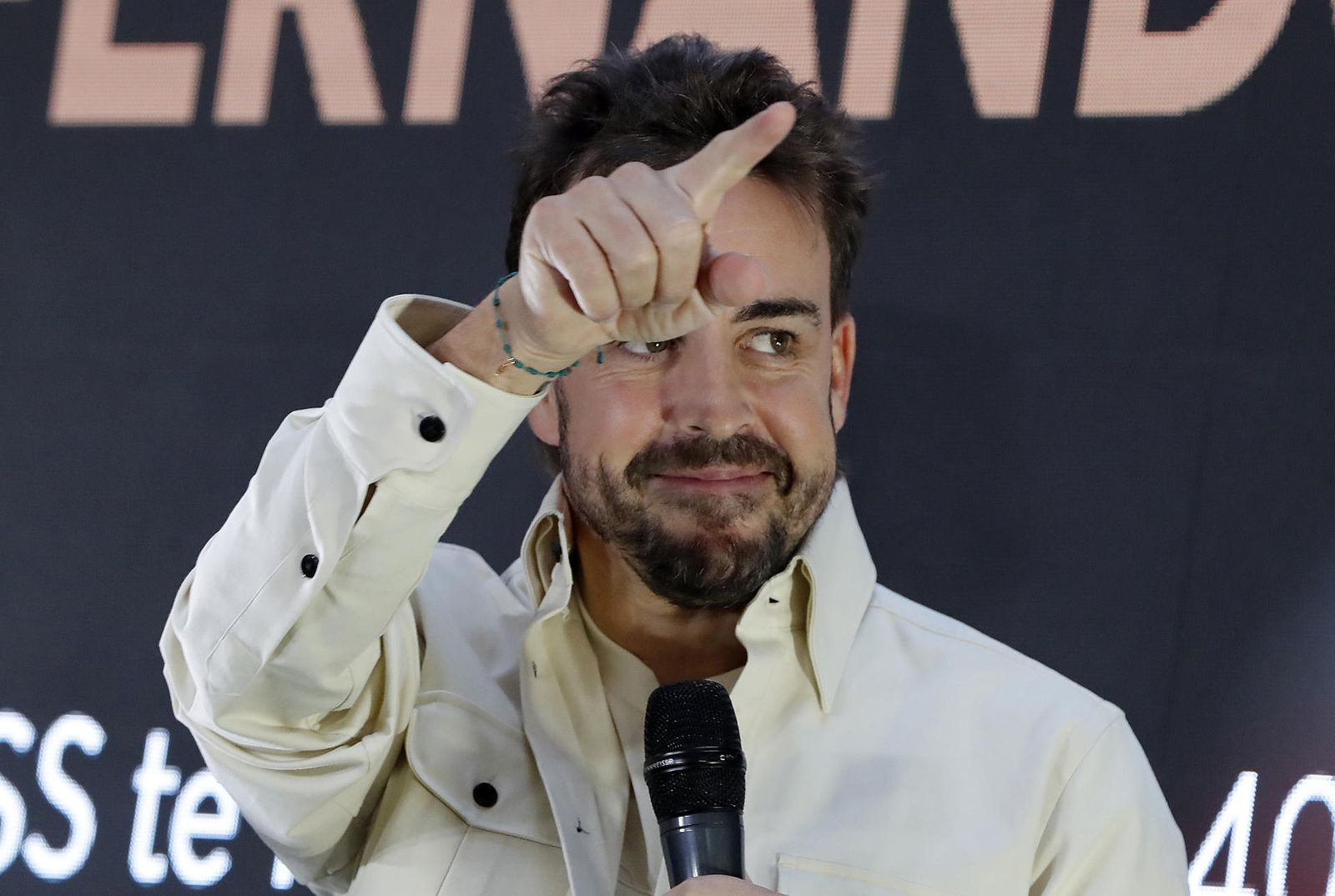 Alonso cumple 400 carreras