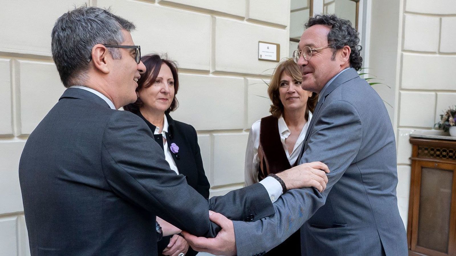 Los fiscales consideran graves las reuniones de excargos de García Ortiz con Leire Díez y piden explicaciones a Peramato