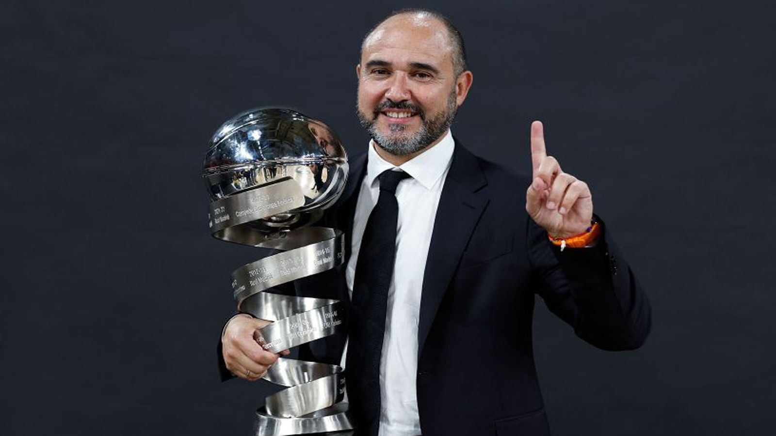 Chus Mateo: “Es el primer título sobre la mesa y nos lo hemos llevado nosotros”