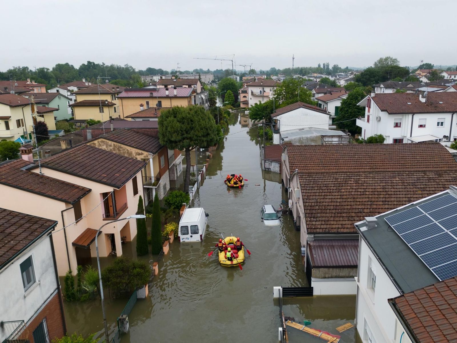 Ascienden a 14 los muertos por las inundaciones en Italia