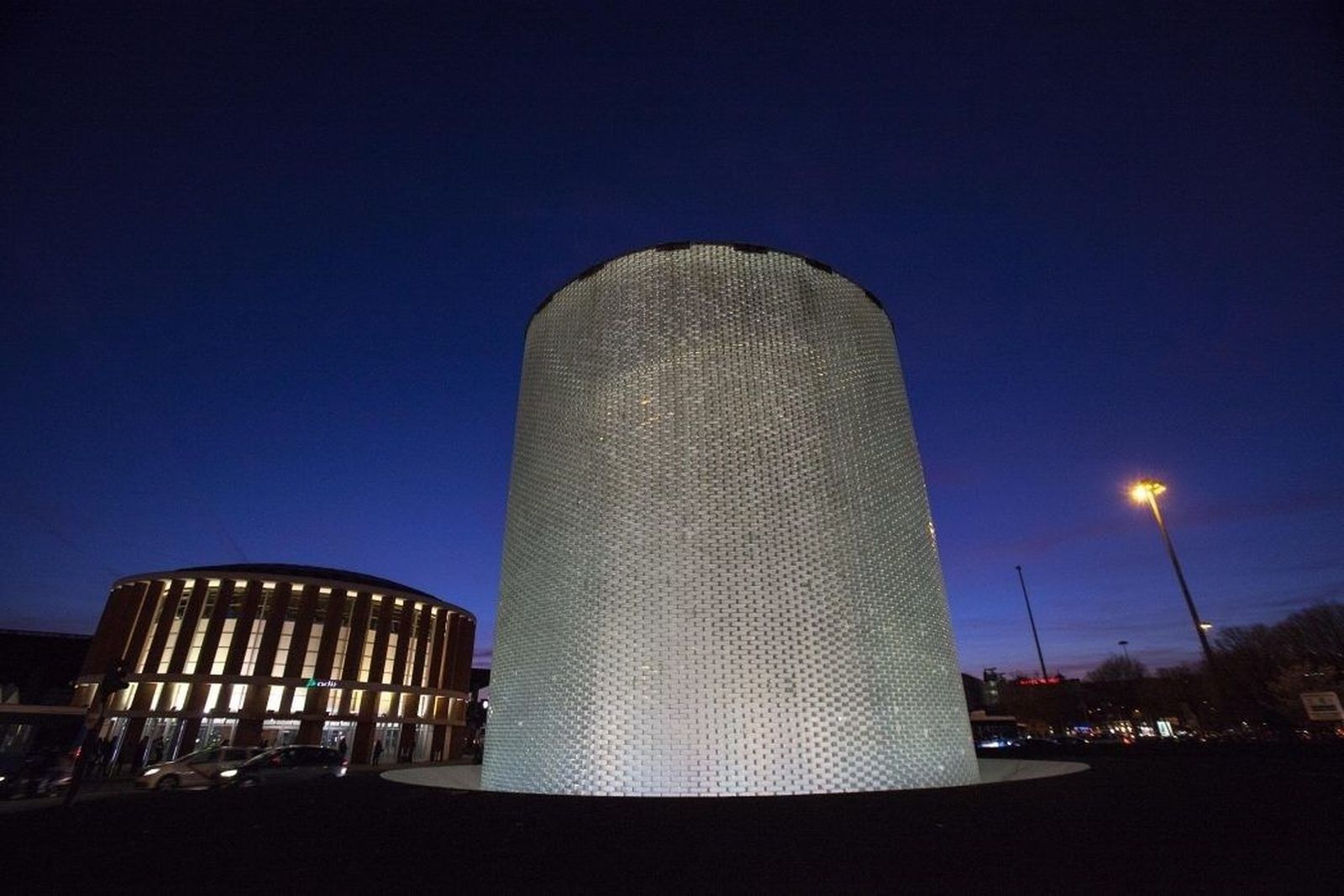 El Ayuntamiento de Madrid repartirá las piezas de vidrio del monumento del 11 M el día 13 de abril