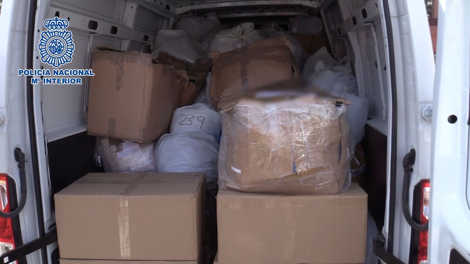 Detenidos cuatro varones por falsificar ropa de marca en Parla