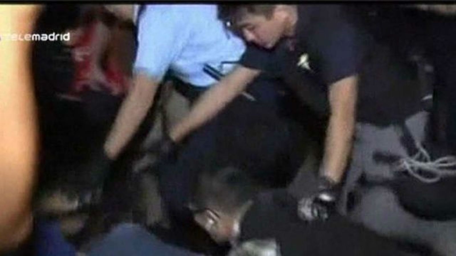 Nuevos enfrentamientos entre manifestantes pro democracia y la policía