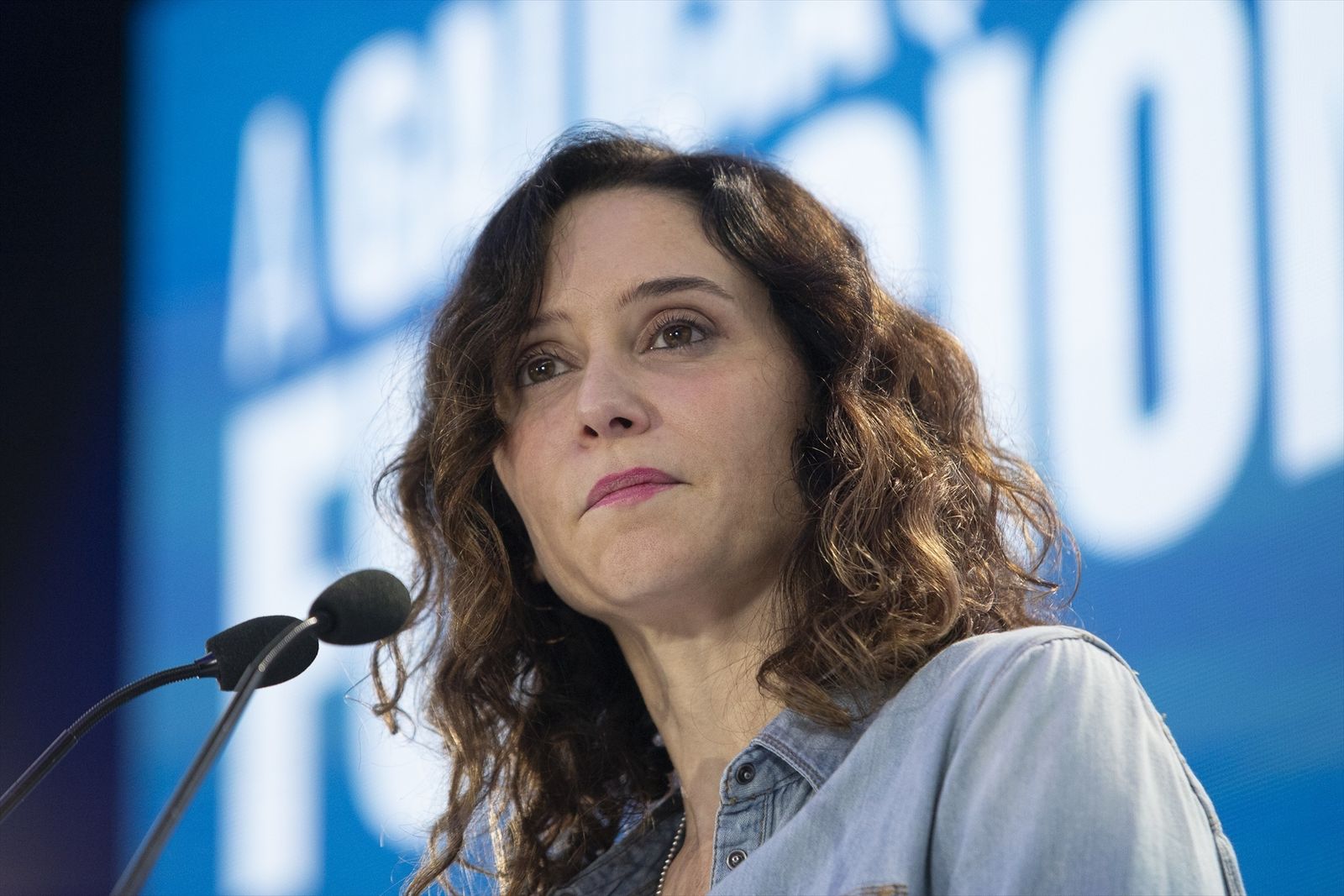 Ayuso participa junto a Rueda en un mitin del PPdeG en Vigo
