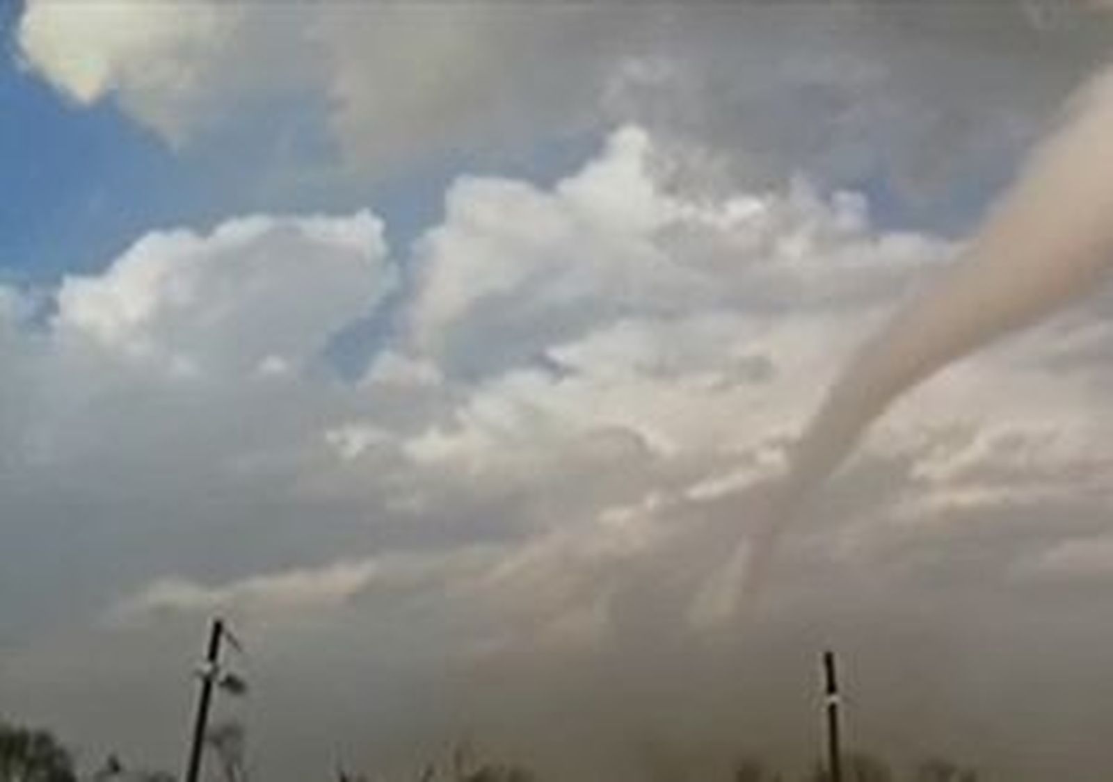 261010-tornado.wmv