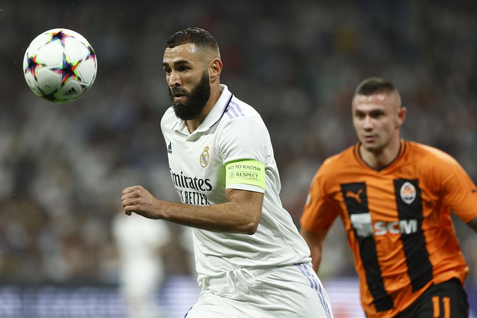 Benzema ante el Shakhtar