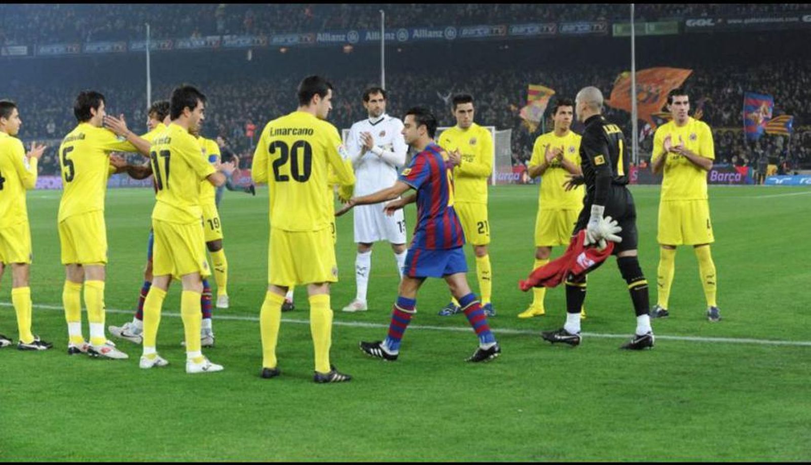 Pasillo dl Villarreal al Barcelona