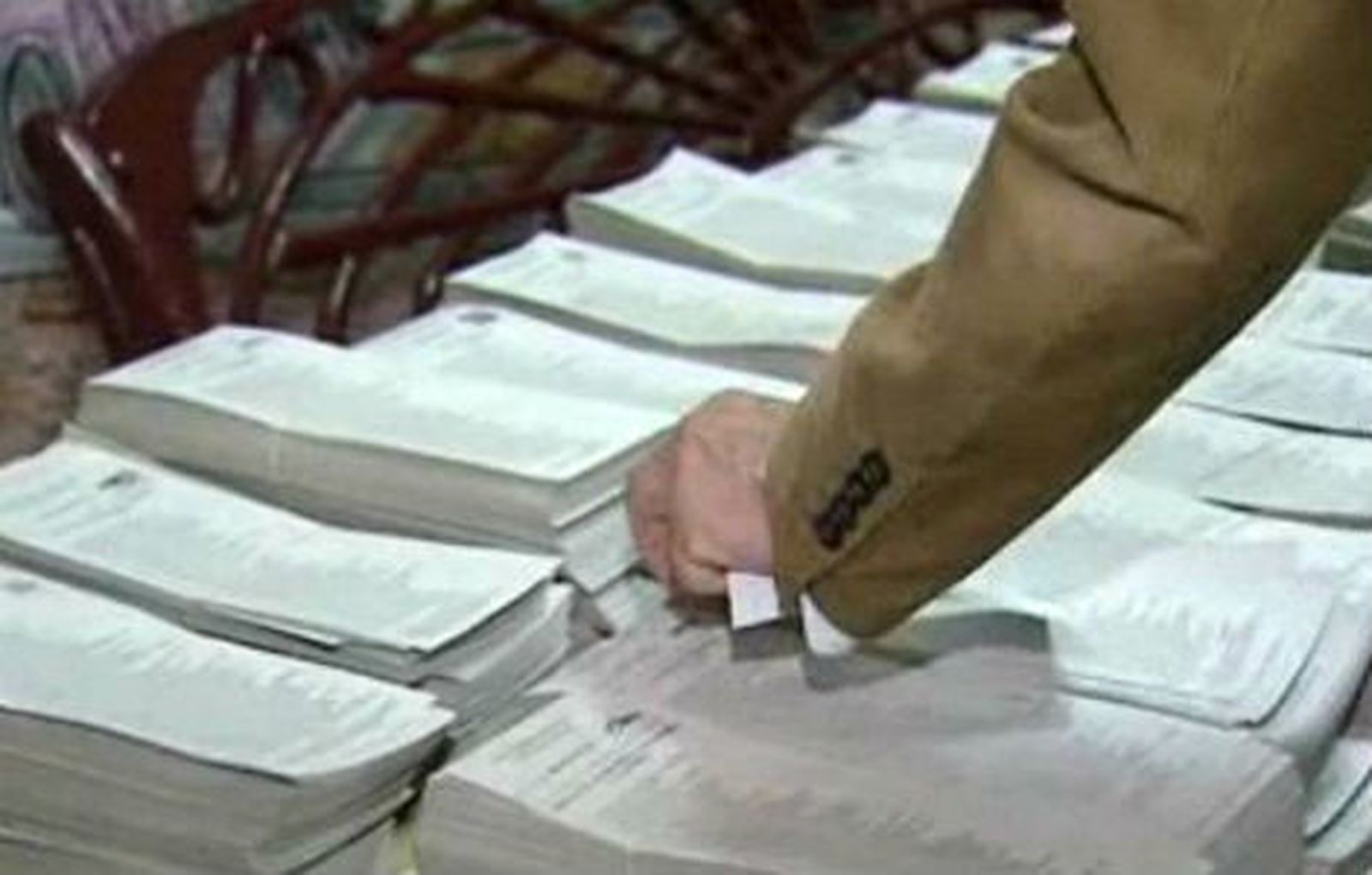 Más de 35,7 millones de electores  tienen mañana una cita con las urnas