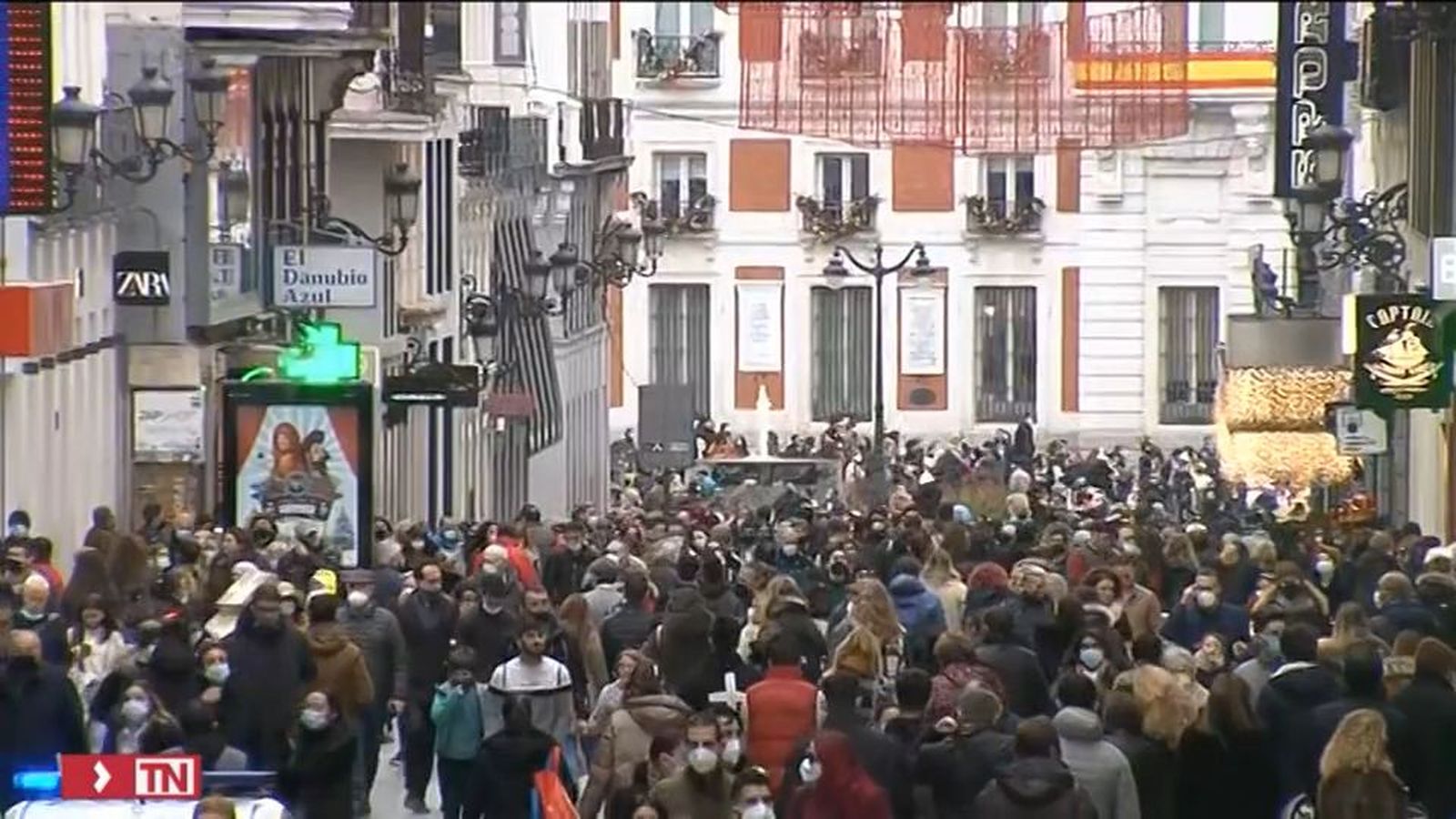 Madrid, epicentro del turismo y las compras en el largo Puente de la Constitución