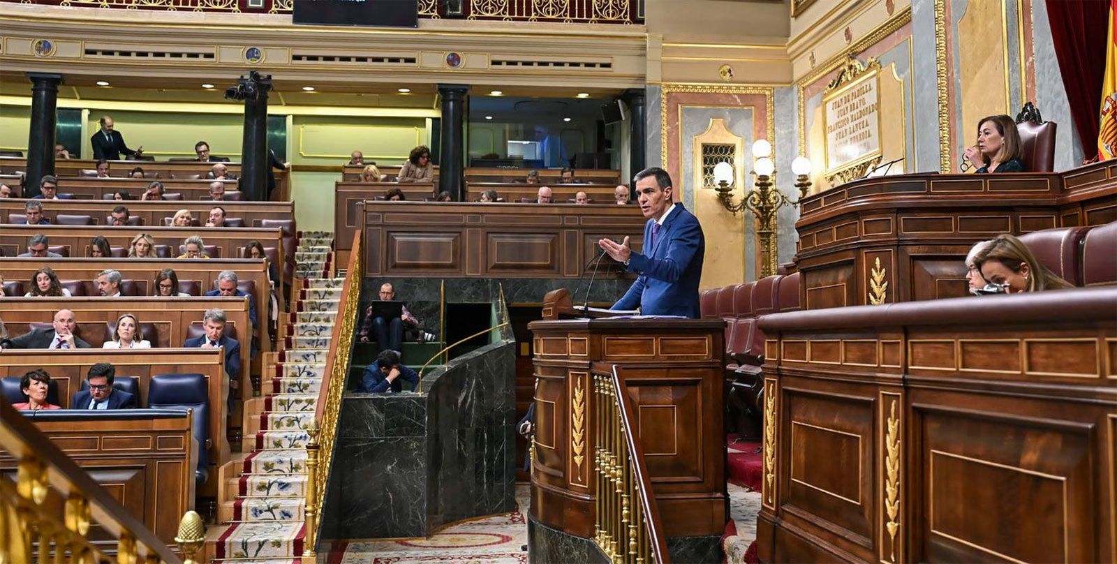 Feijóo a Sánchez sobre el incremento del gasto en Defensa: "O autorización del Parlamento o elecciones"