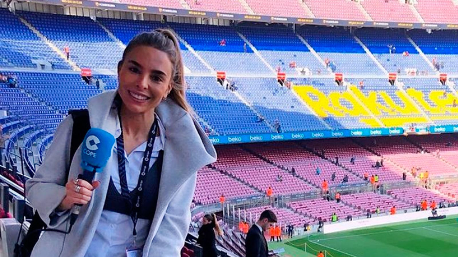 La periodista Helena Condis sigue al F.C. Barcelona en la COPE