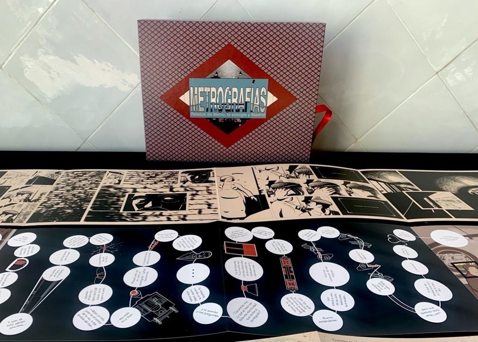 La exposición 'Metro Cómic, un viaje entre viñetas'  en la Nave de Motores