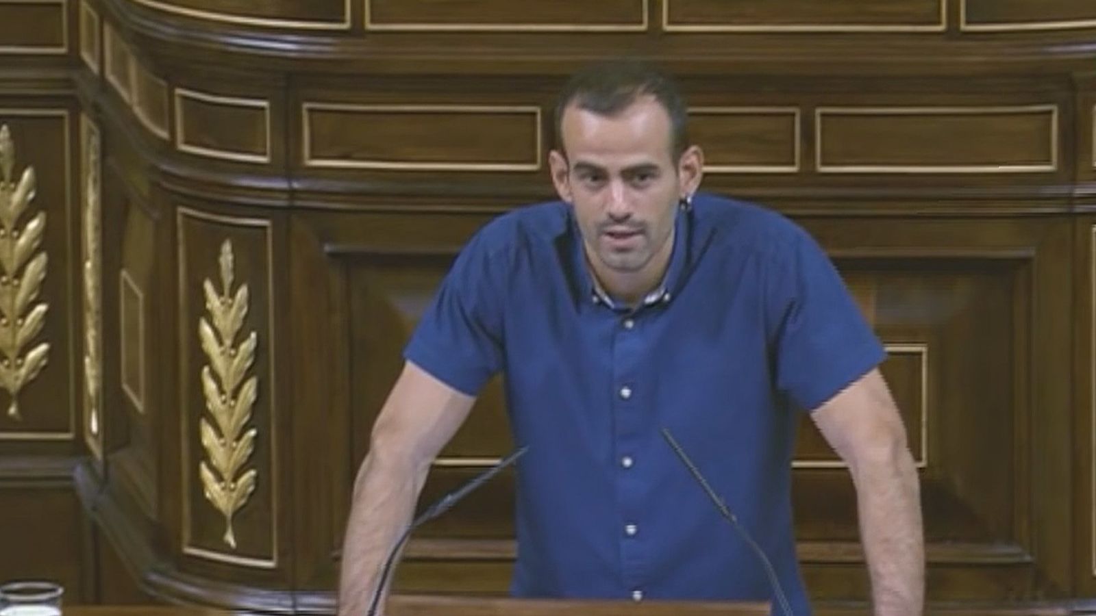 El diputado de IU Miguel Angel Bustamante renuncia a su escaño en el Congreso tras la acusación de maltrato de su pareja