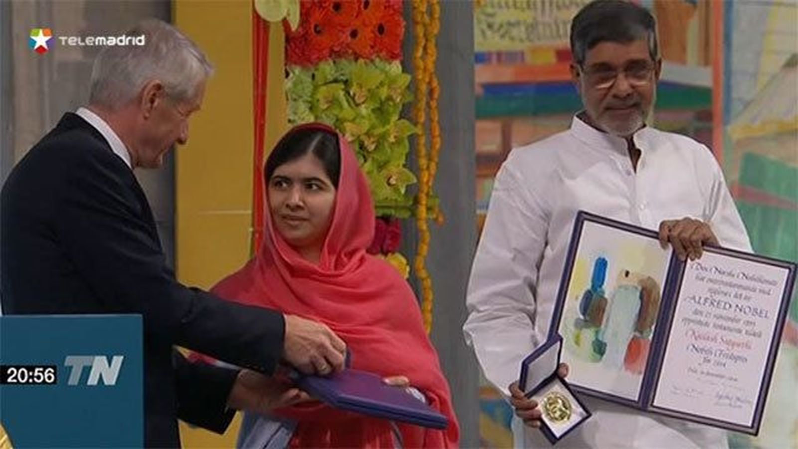 Malala y Satyarthi piden al recoger el Nobel, educación para todos los niños