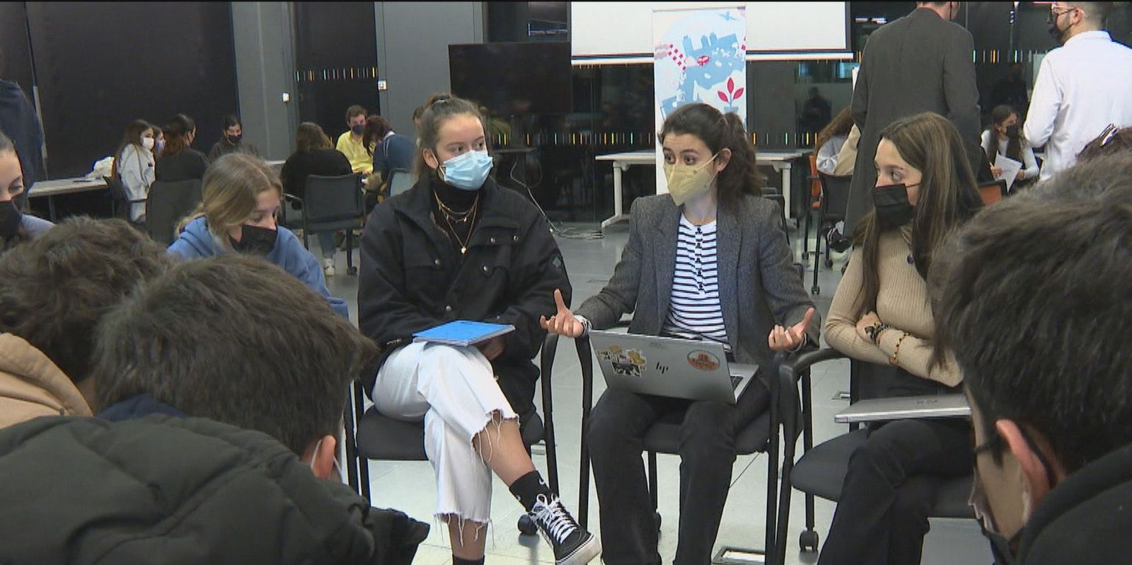 Estudiantes de institutos madrileños debaten sobre el calentamiento global