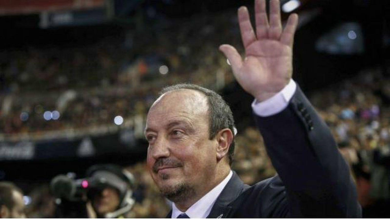 Benítez, una llegada entre lágrimas y una marcha por la puerta de atrás